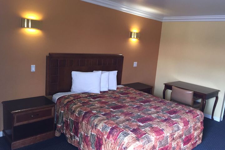 Standard | King Bed (24 of 31)