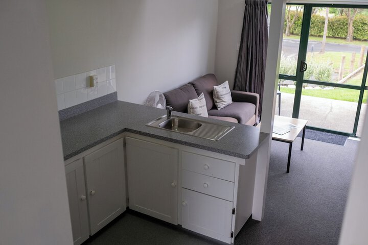 Room 14 of 27
