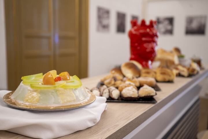 Breakfast/Coffee Service 84 of 107