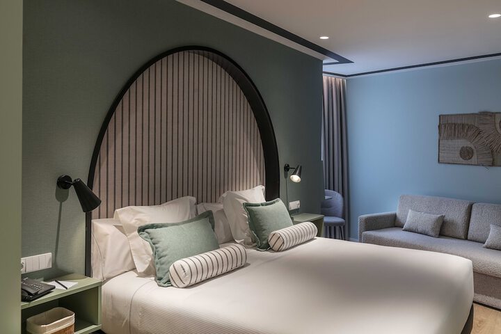 Room 10 of 67