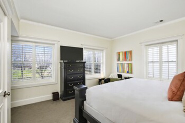 Room 19 of 36