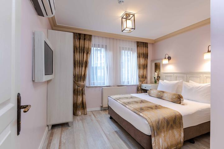 Room 10 of 56