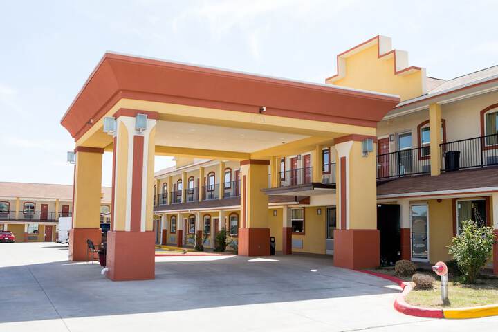 Hotel 37 of 53