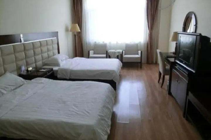 Room 4 of 11