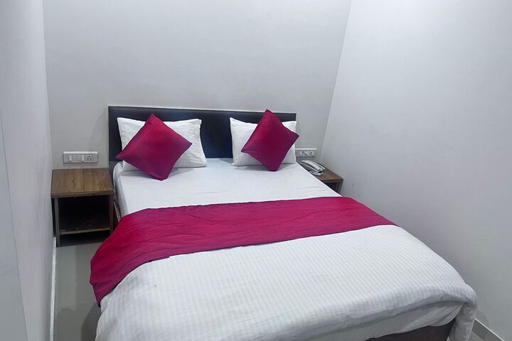 Room 28 of 47