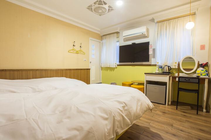 Room 18 of 39