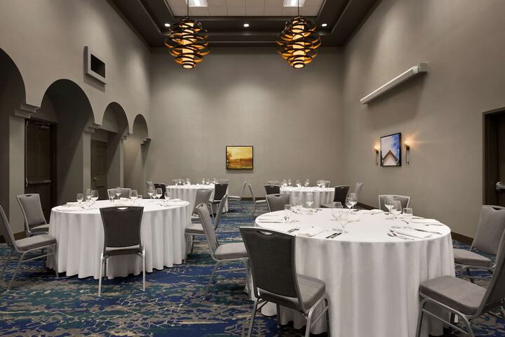 Meeting facility