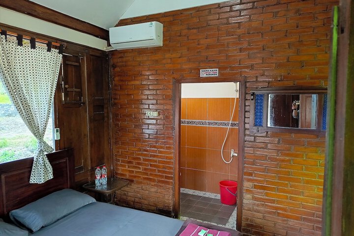 Room 12 of 41