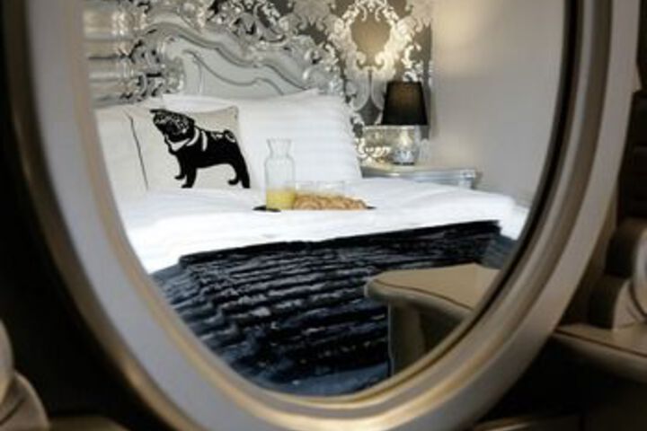 Room 14 of 19