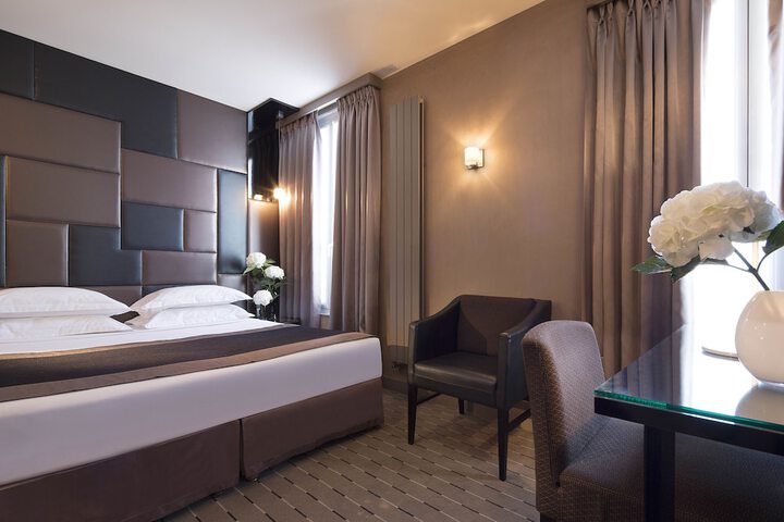 Room 16 of 53