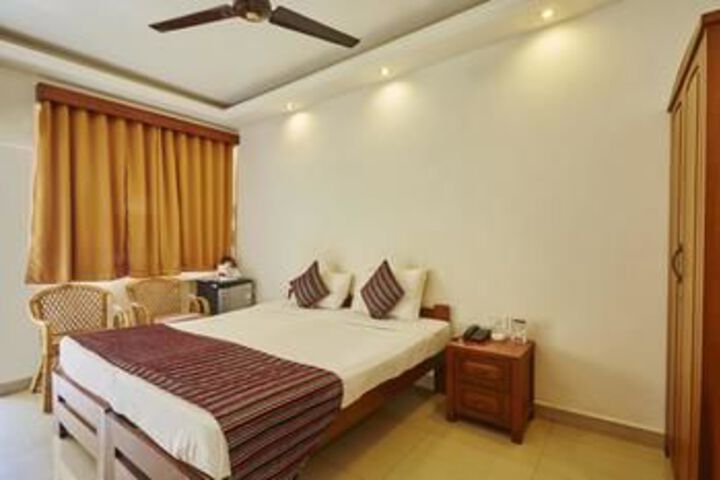 Room 16 of 24