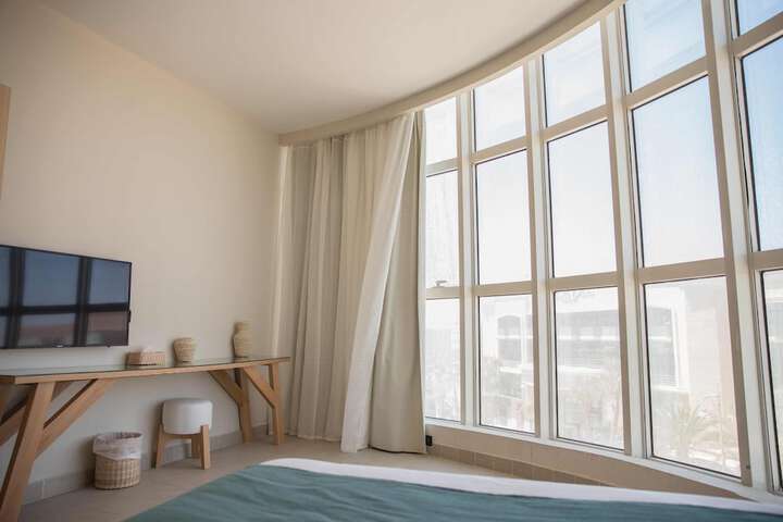 Room 53 of 307