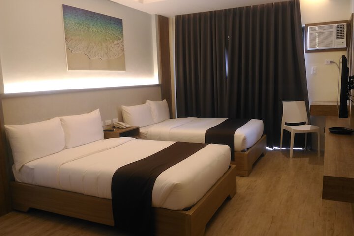 Room 4 of 34