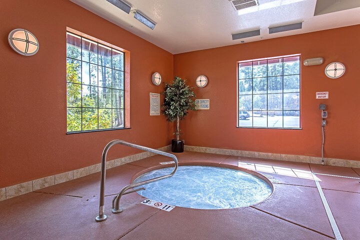 Pool 32 of 56