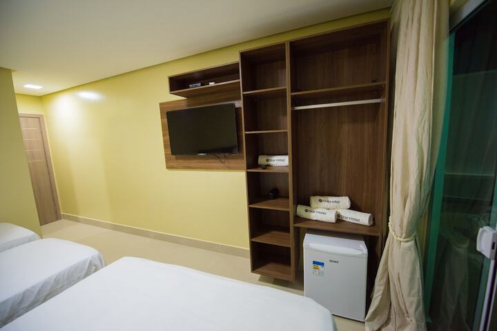 Room 13 of 48
