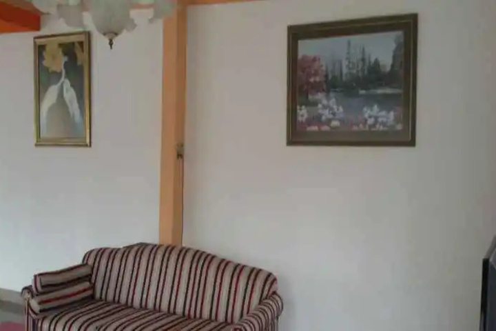 Room 5 of 19