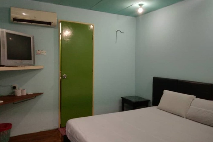Room 22 of 63