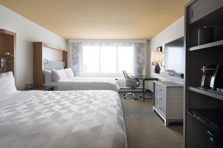Room 15 of 98