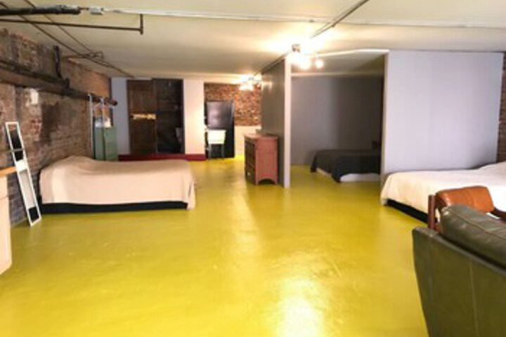 Room 47 of 60