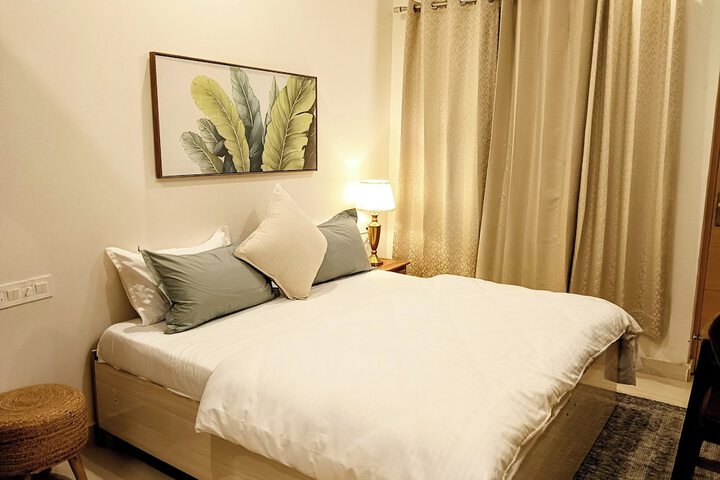 Room 3 of 15