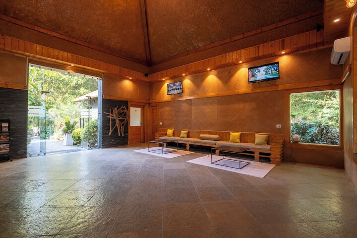Hotel Interior 10 of 71