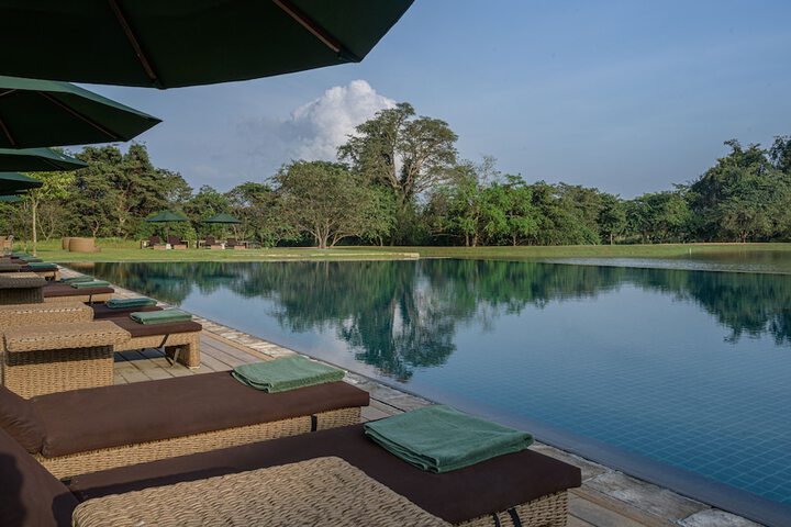 Pool Hotel