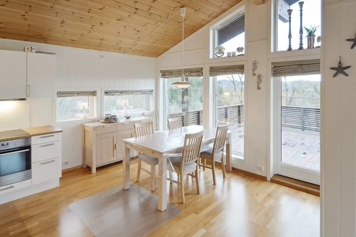 9 Person Holiday Home in Lyngdal