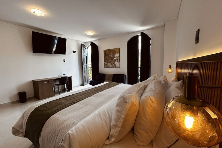 Room 14 of 49