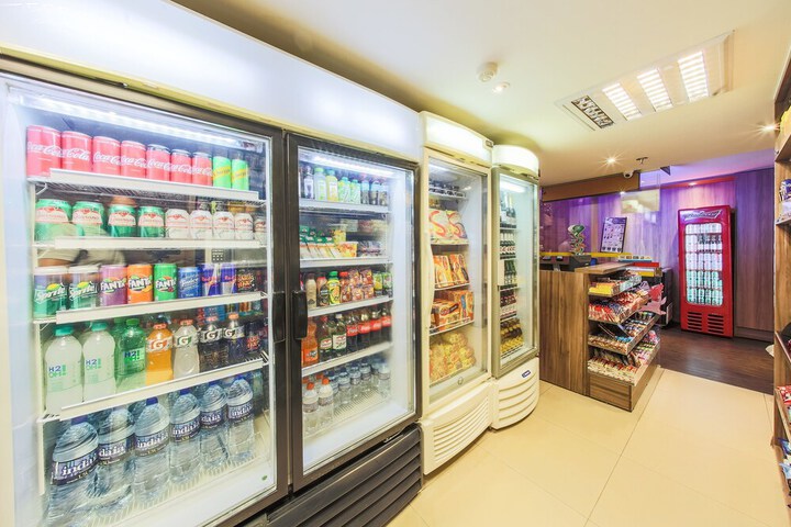 Snack bar