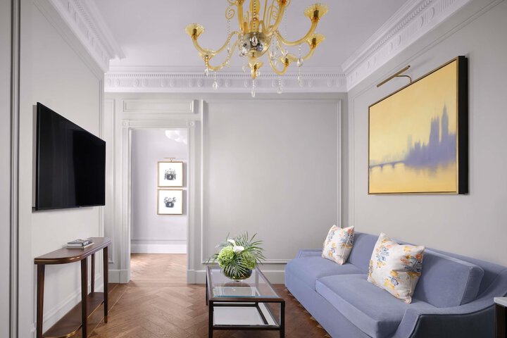Room 45 of 202