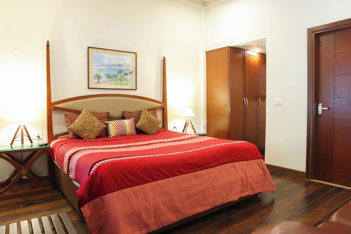 Room 30 of 68
