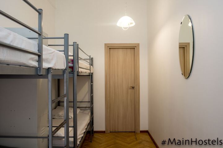 Room 11 of 23
