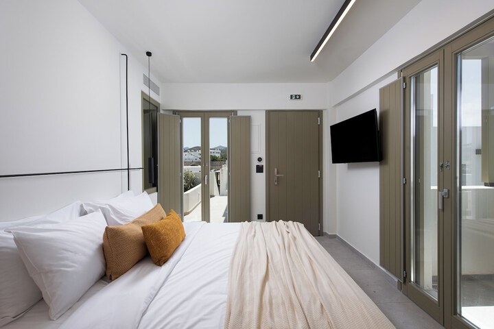 Room 26 of 95