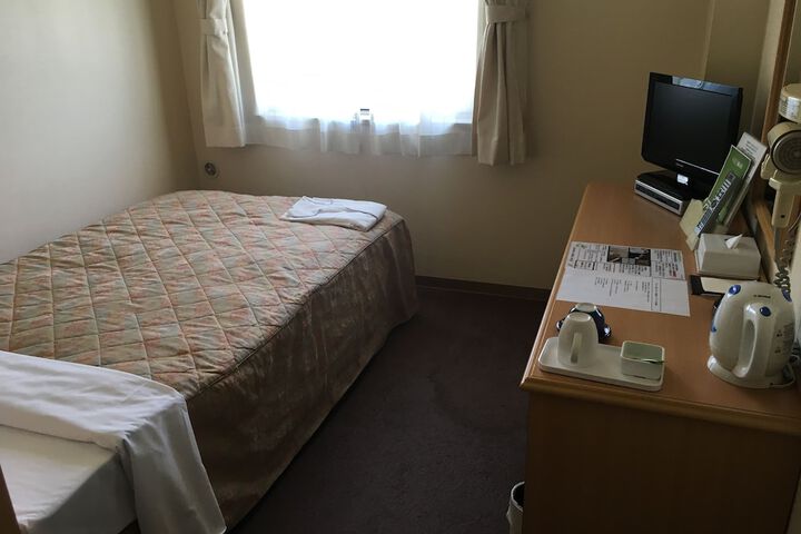 Room 3 of 56