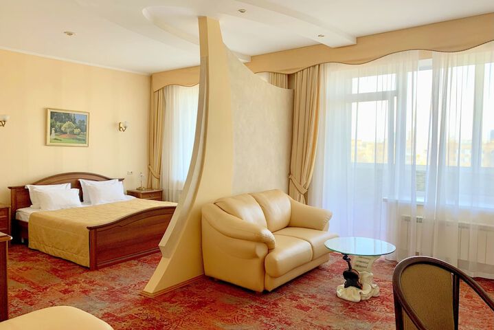 Room 25 of 74