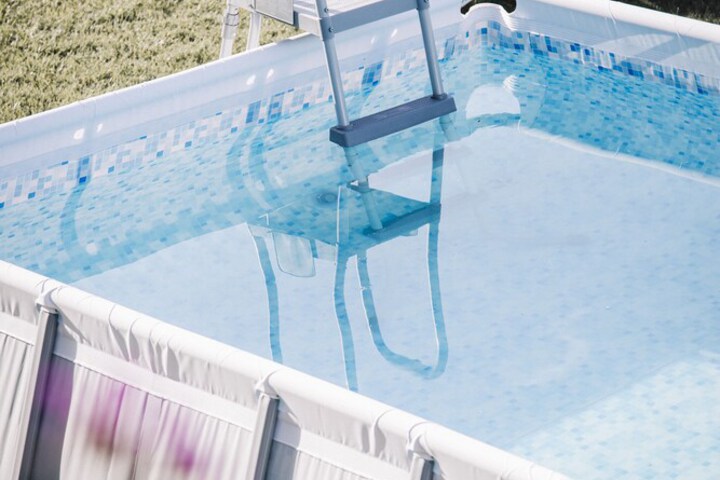 Pool 16 of 51