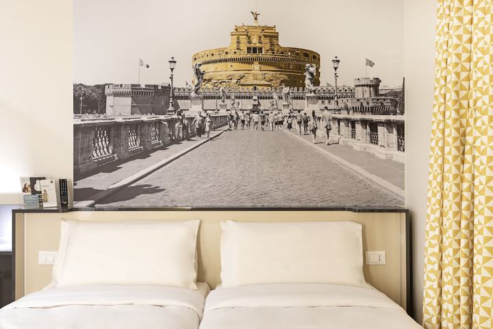 Room 12 of 53