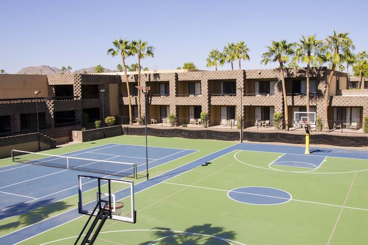 Sport court