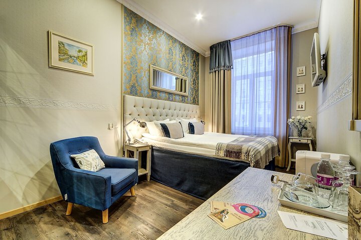 Room 28 of 120