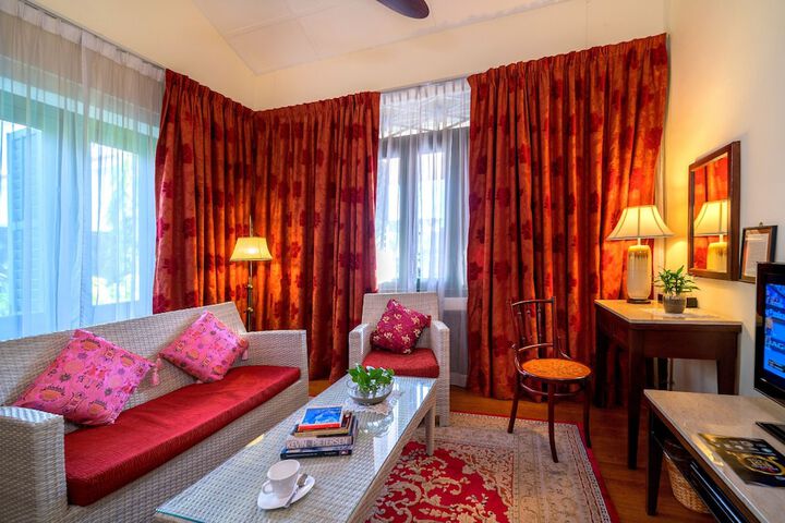Room 49 of 108