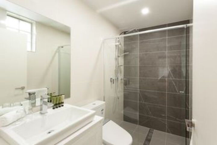 Room 2 of 18