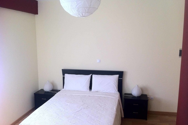 Room 12 of 18