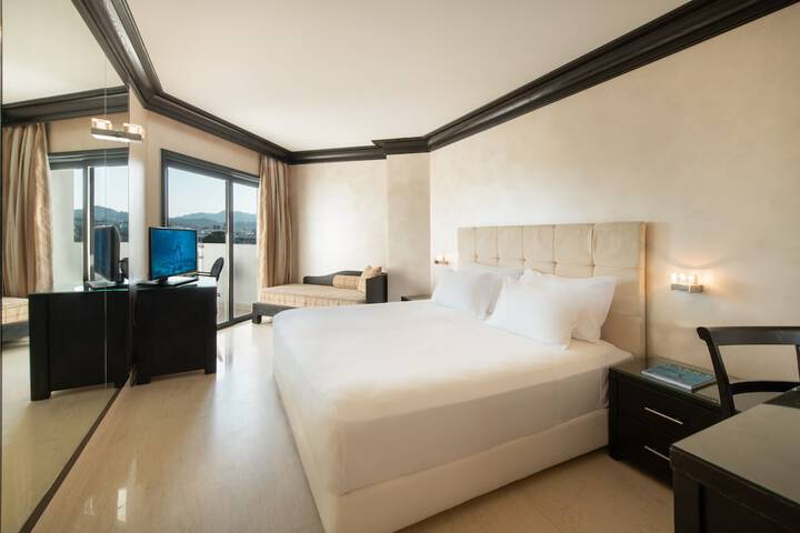 Room 14 of 71