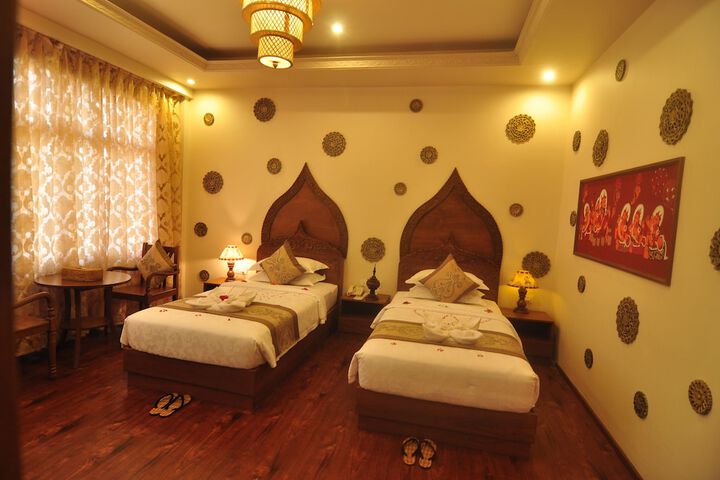 Room 15 of 76