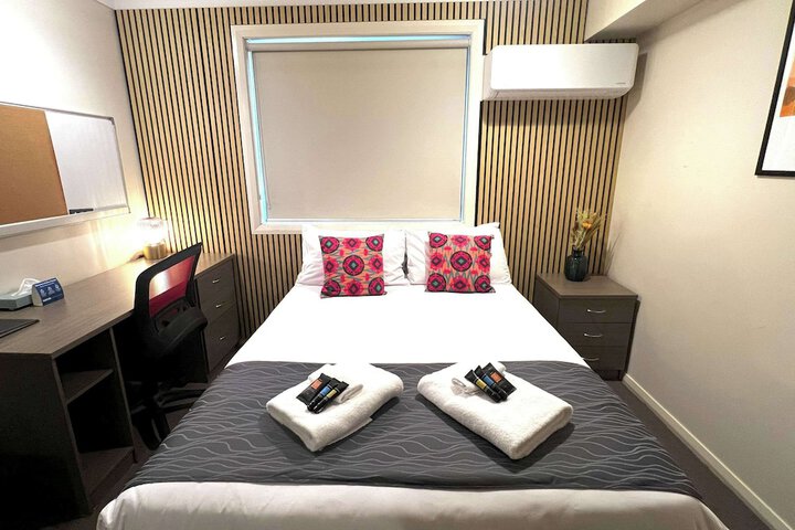 Room 26 of 104