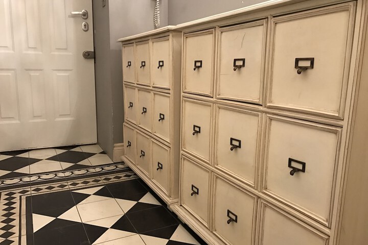 Room 93 of 133