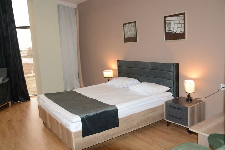 Room 4 of 21
