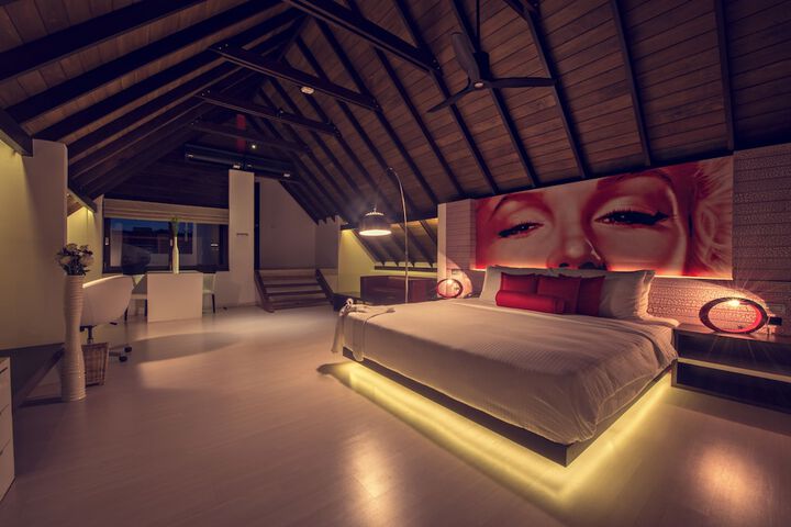 Room 4 of 56