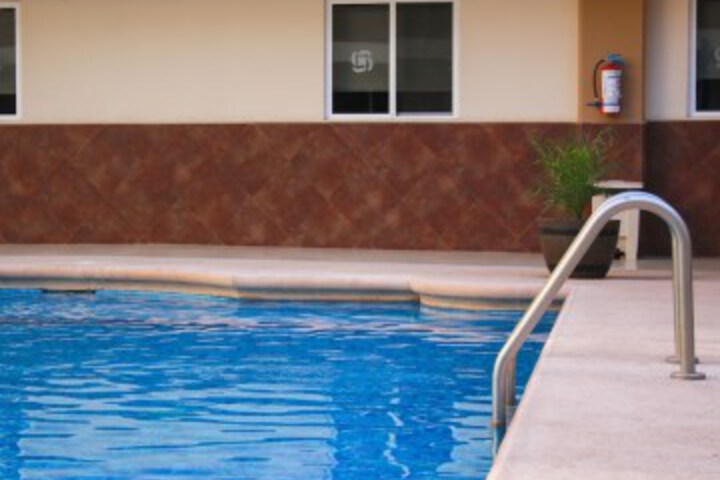 Pool 23 of 52
