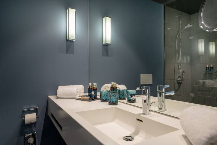 Clean Restrooms